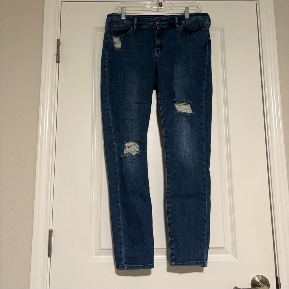 Soho New York & Company Dark Blue Distressed Curvy Skinny Jeans